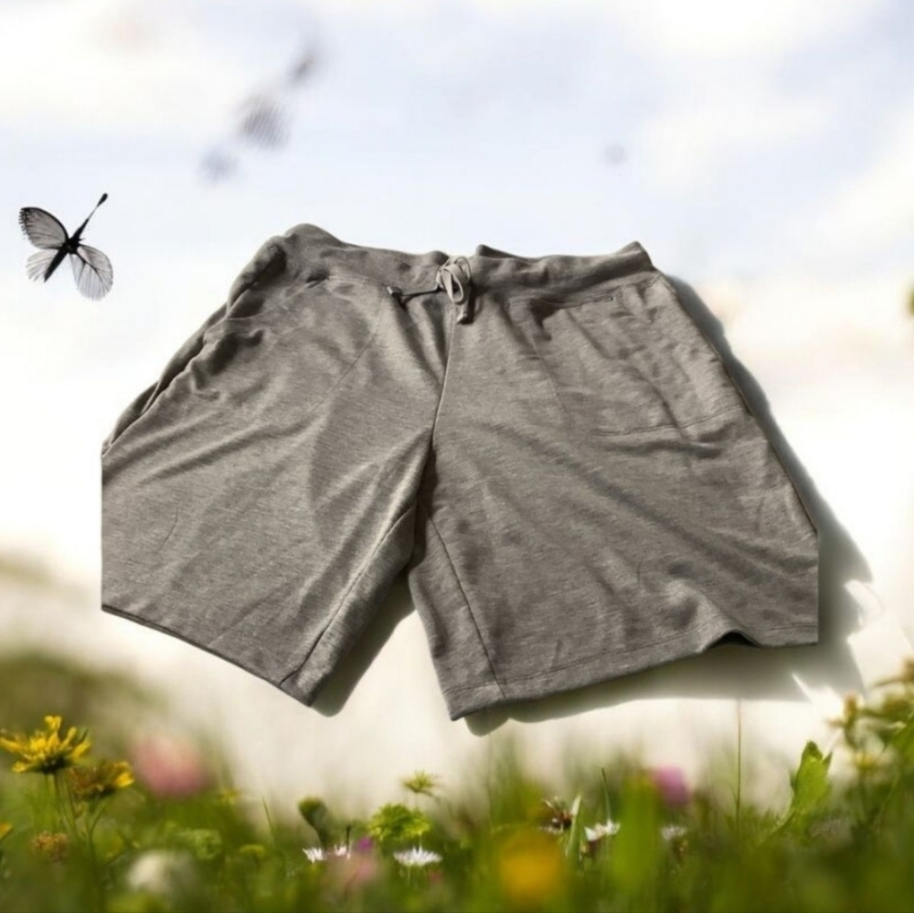 Athletic Works shorts gray comfortable size 14 draw string front 2 pockets 🌴